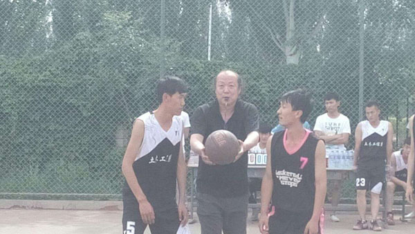 开元官网学生男子篮球赛落下帷幕