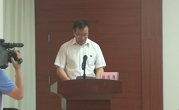 开元官网优秀党支部在全市教育系统“两学一做”学习交流推进会上作经验发言