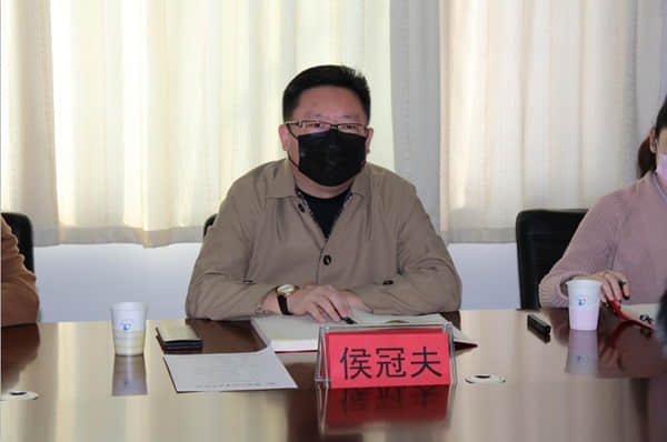 开元控股集团董事长侯冠夫一行赴开元官网考察对接