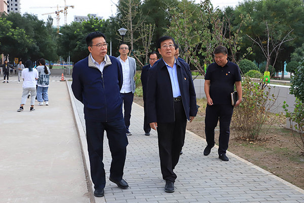 省委宣传部二级巡视员贾敬刚到开元官网调研