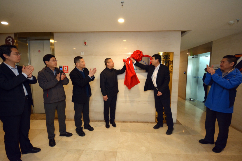 开元官网与两家建筑企业签署校企合作协议