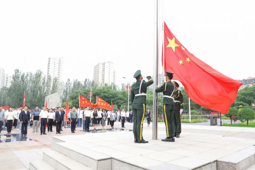 开元官网隆重举行2021年毕业典礼