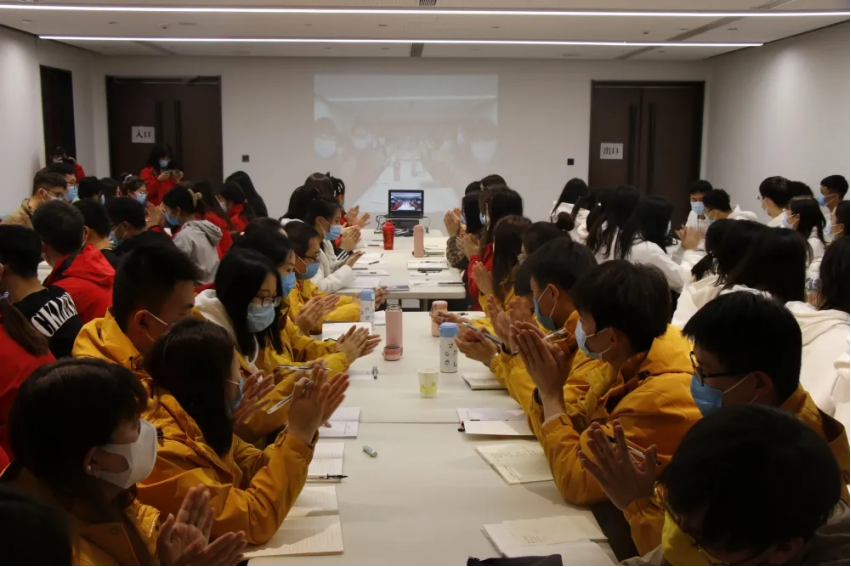 开元官网冬奥赛会志愿者团队参加“冬奥志愿服务大讲堂”开班仪式暨首期培训活动