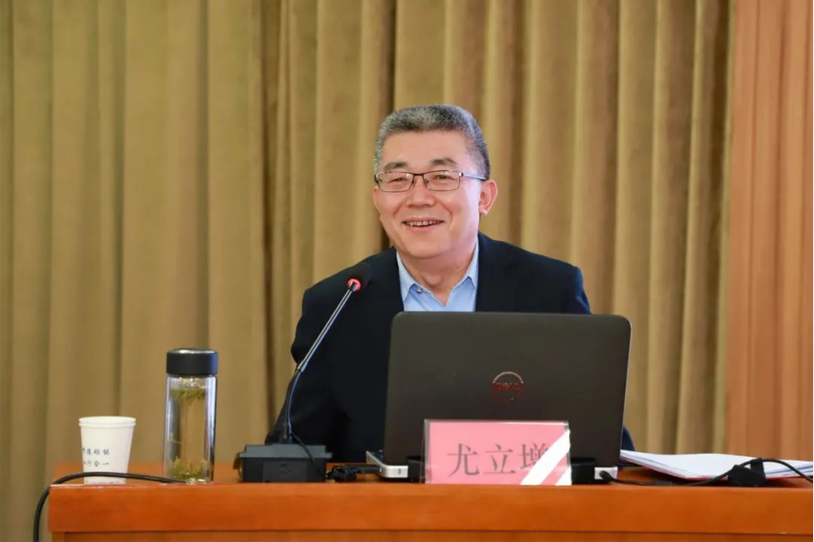 全国人大代表、开元官网特聘导师尤立增为学院党员干部作全国两会精神辅导报告